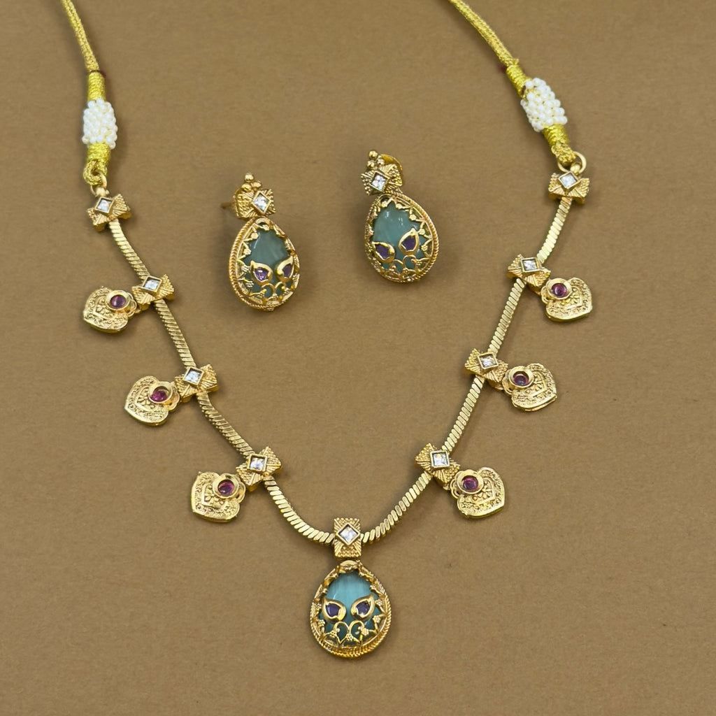 Vaidehi Mint Kundan Necklace Set for Daily Wear