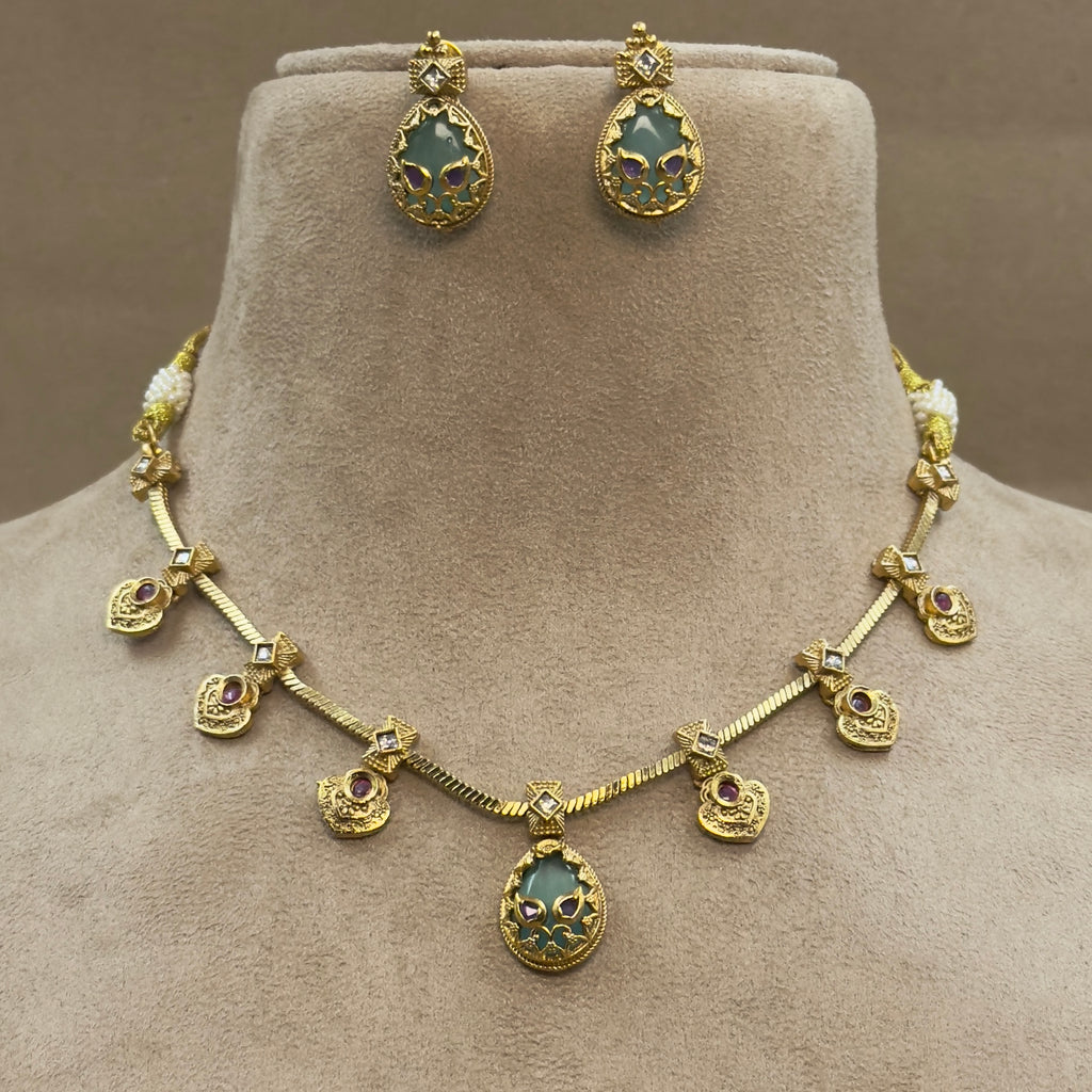Vaidehi Mint Kundan Necklace Set for Daily Wear