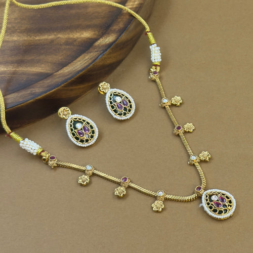Vedanshi Green Antique Necklace Set for Daily Wear