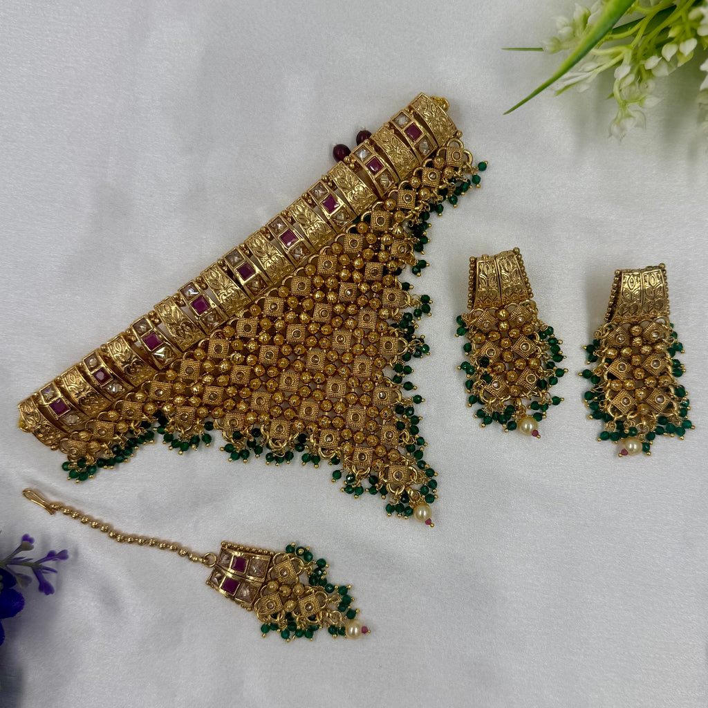 Traditional Choker Jewellery Set Earrings Maang Tikka