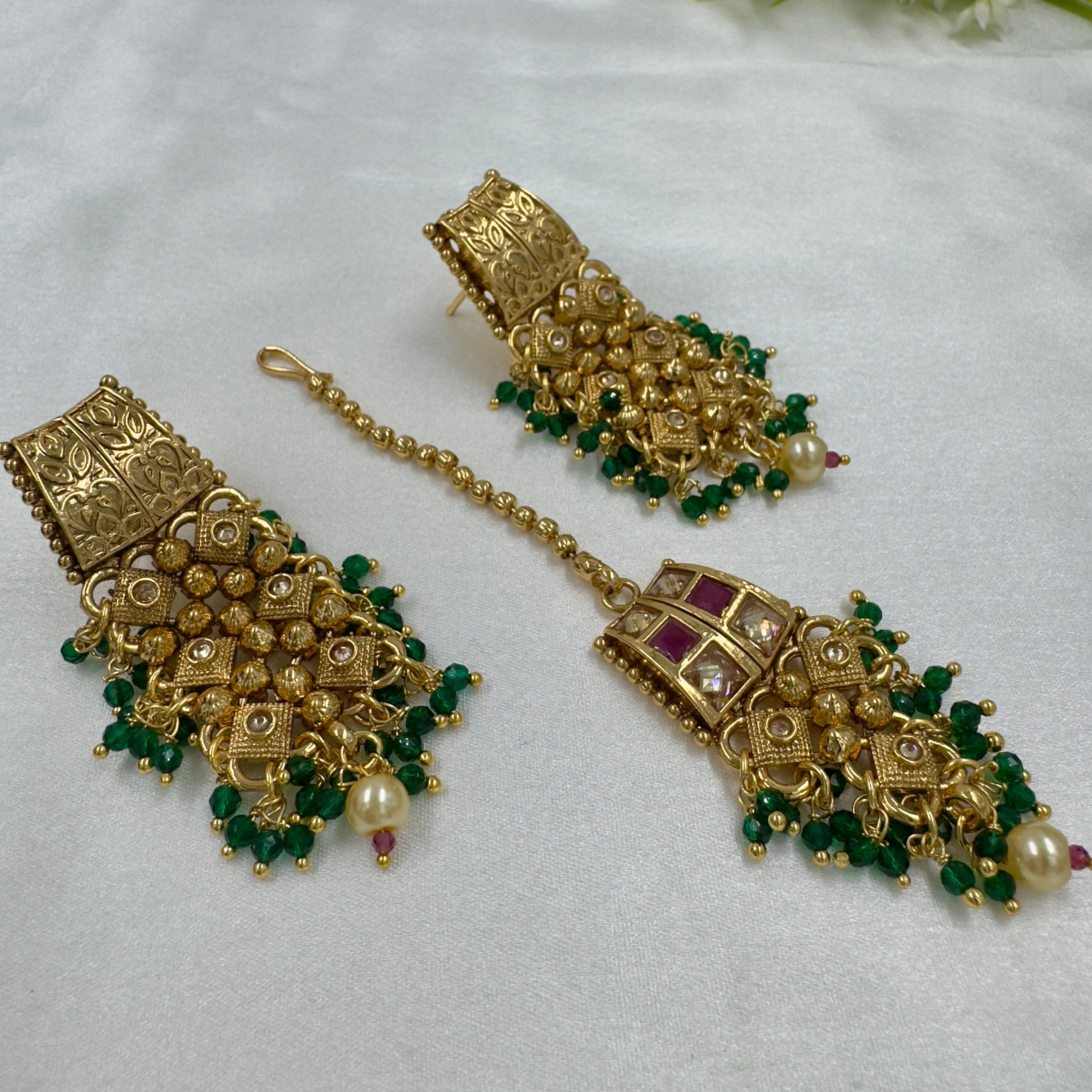 Traditional Choker Jewellery Set Earrings Maang Tikka