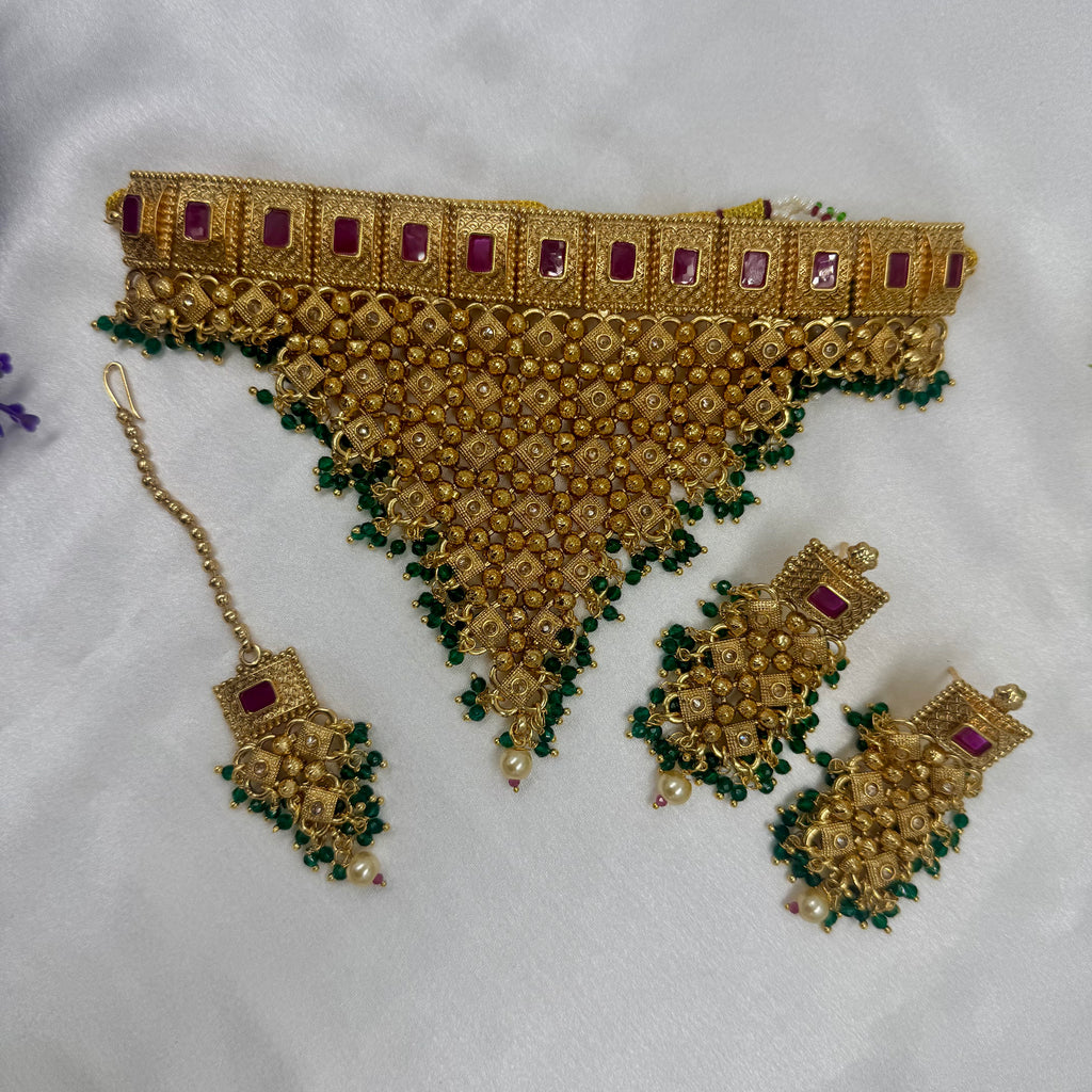 Traditional Choker Jewellery Set Earrings Maang Tikka