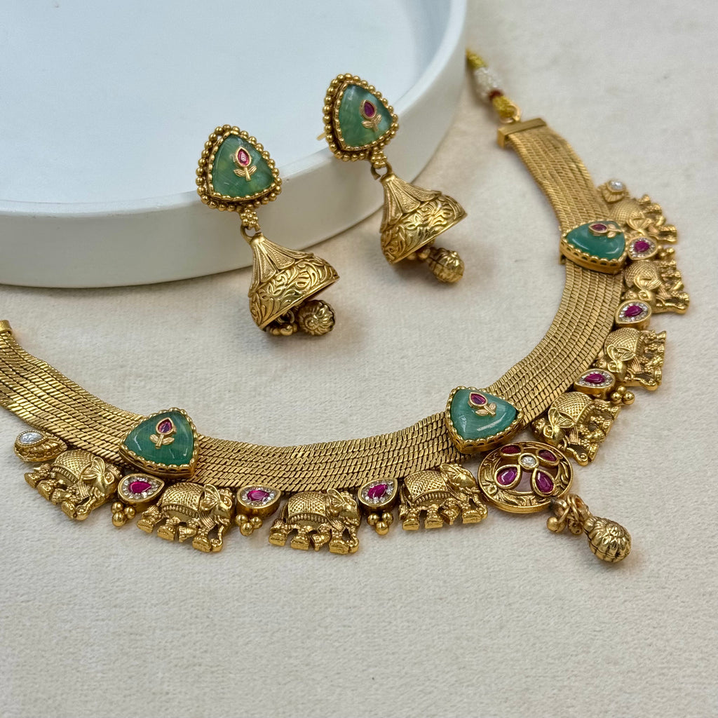 Gajraj Mint Rajwadi Kundan Necklace Set
