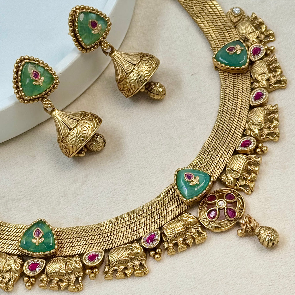 Gajraj Mint Rajwadi Kundan Necklace Set