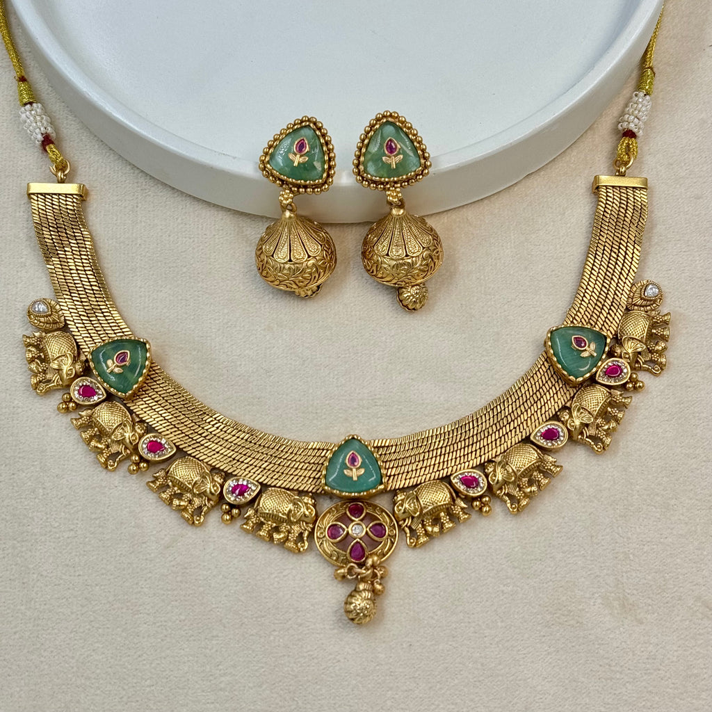 Gajraj Mint Rajwadi Kundan Necklace Set