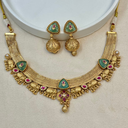 Gajraj Mint Rajwadi Kundan Necklace Set