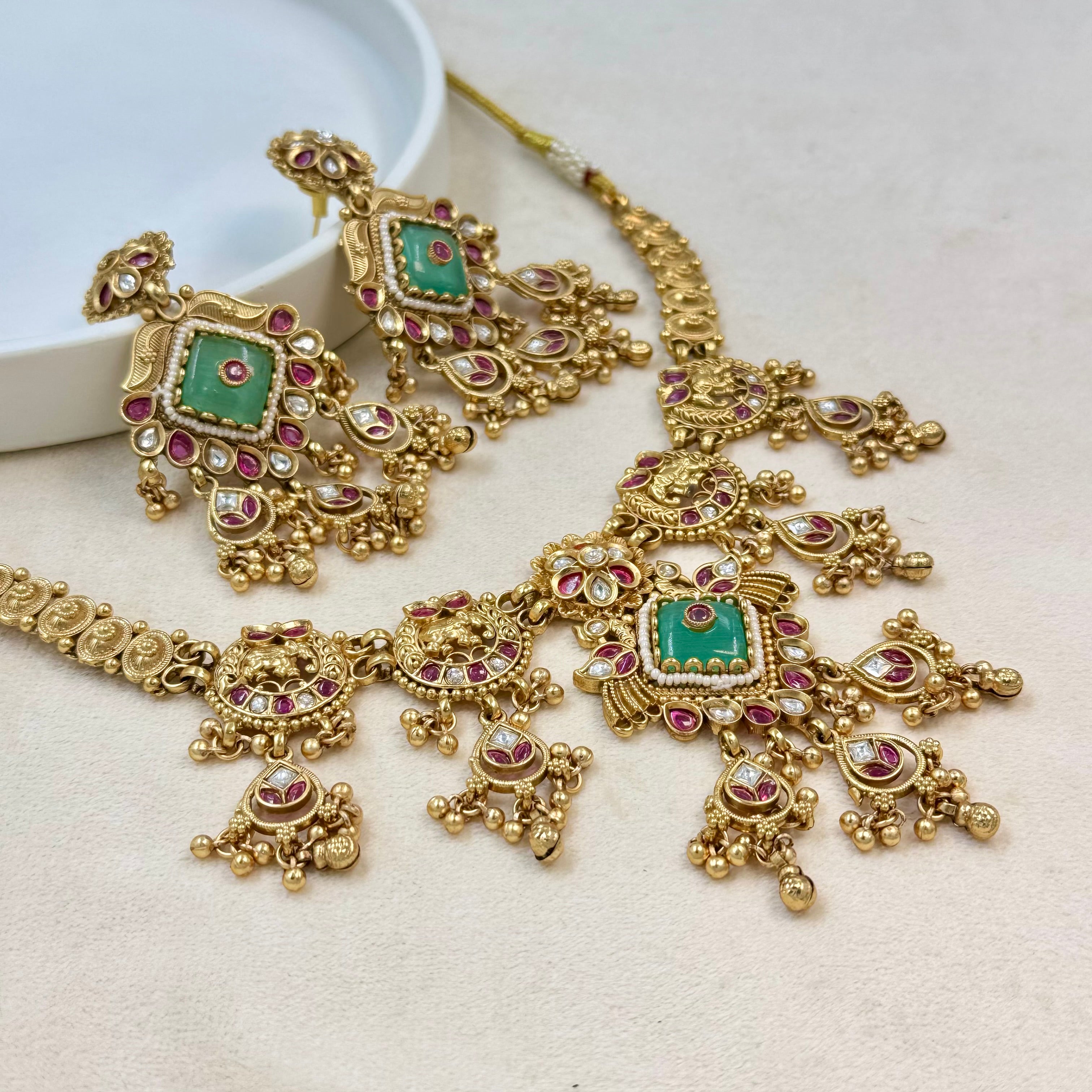 Ruhani Mint Rajwadi Kundan Necklace Set