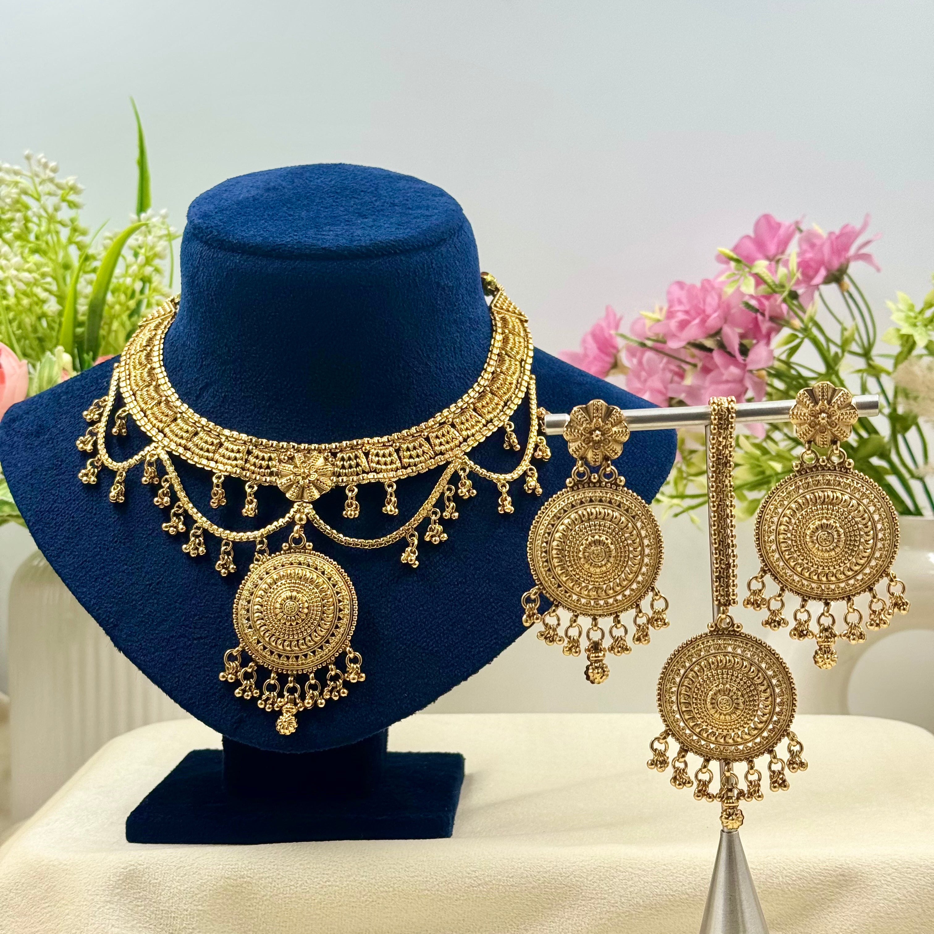 Vaidehi Rajwadi Bridal Necklace Set