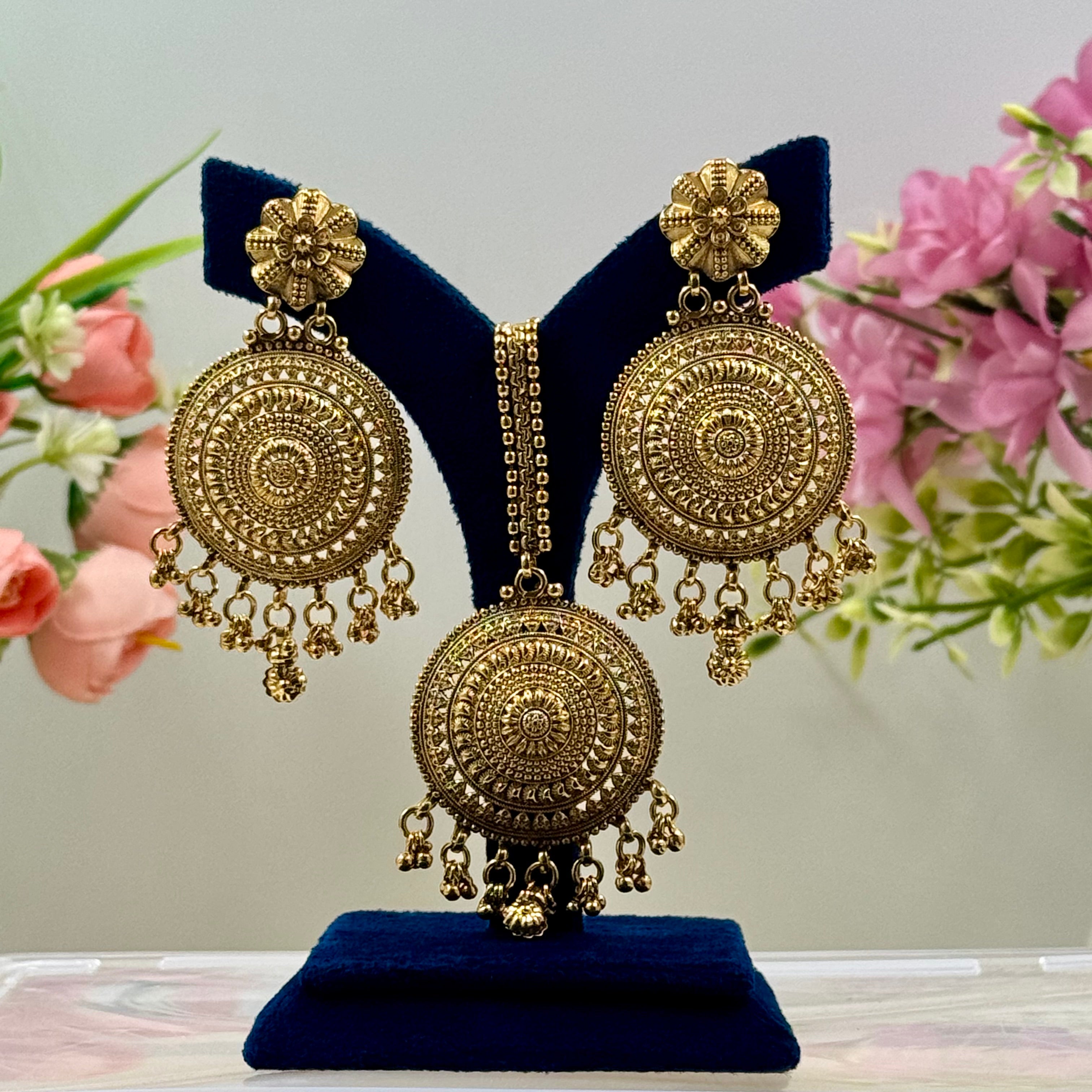 Vaidehi Rajwadi Bridal Necklace Set