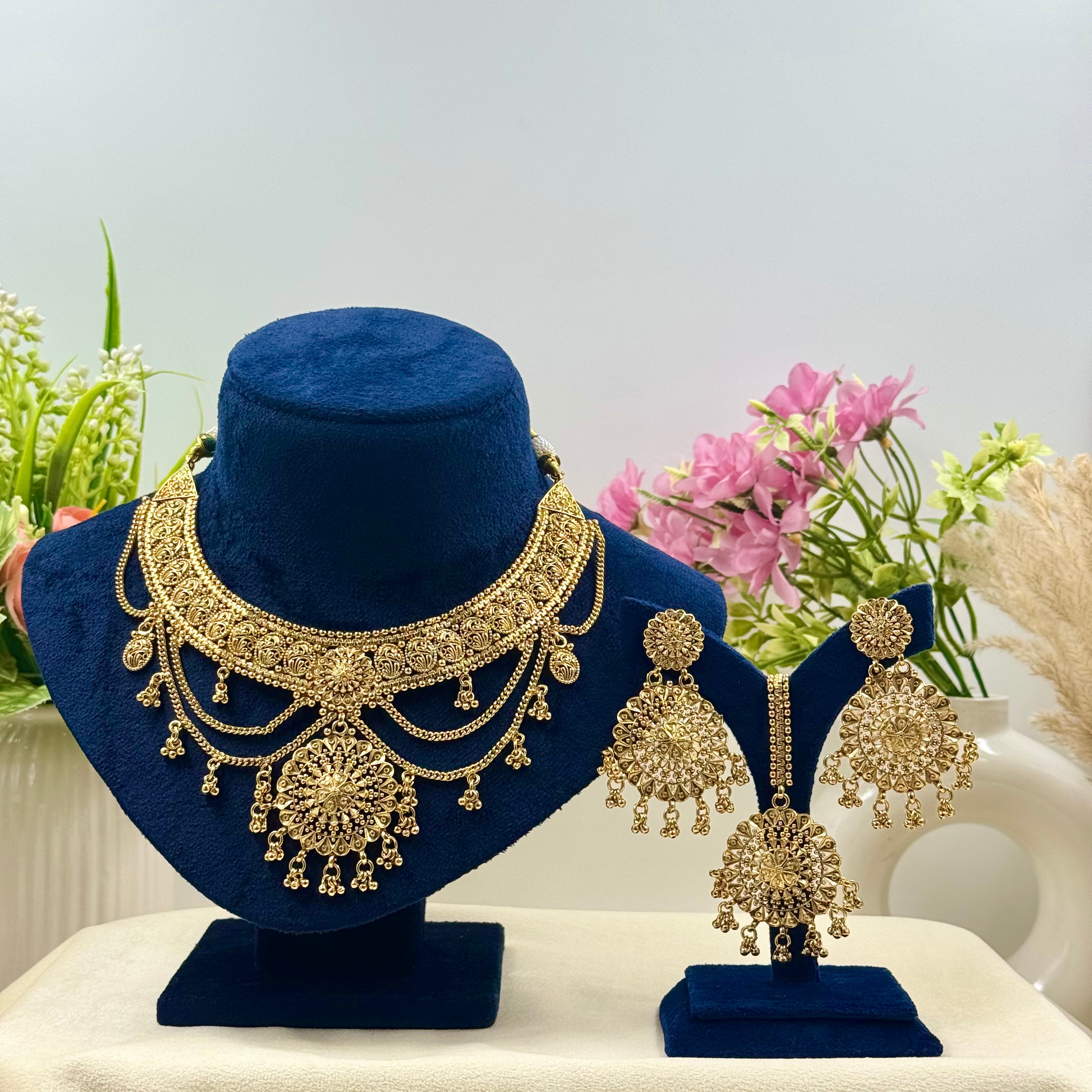 Kavya Traditional Rajwadi Necklace Set