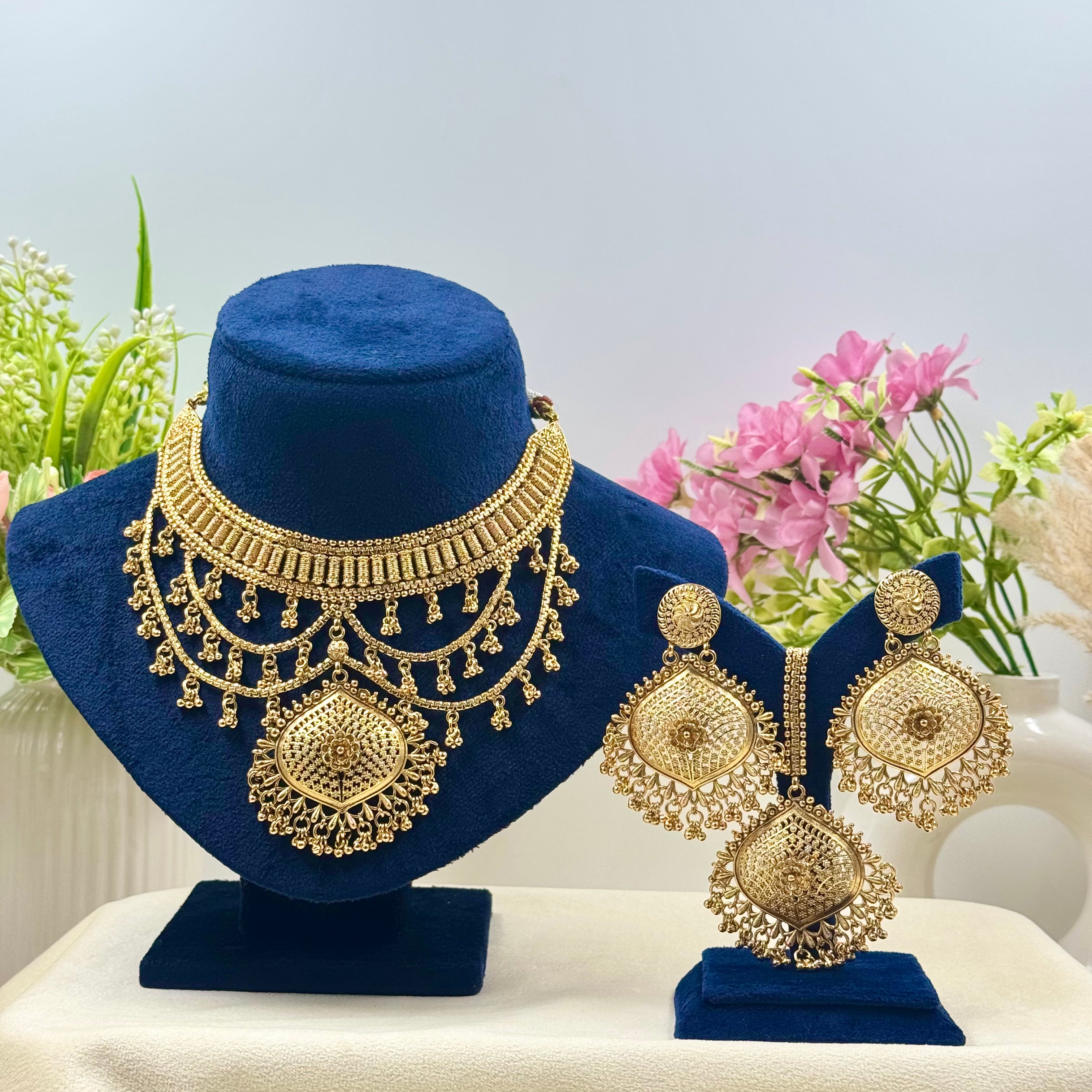 Saanvi Heritage Bridal Necklace Set