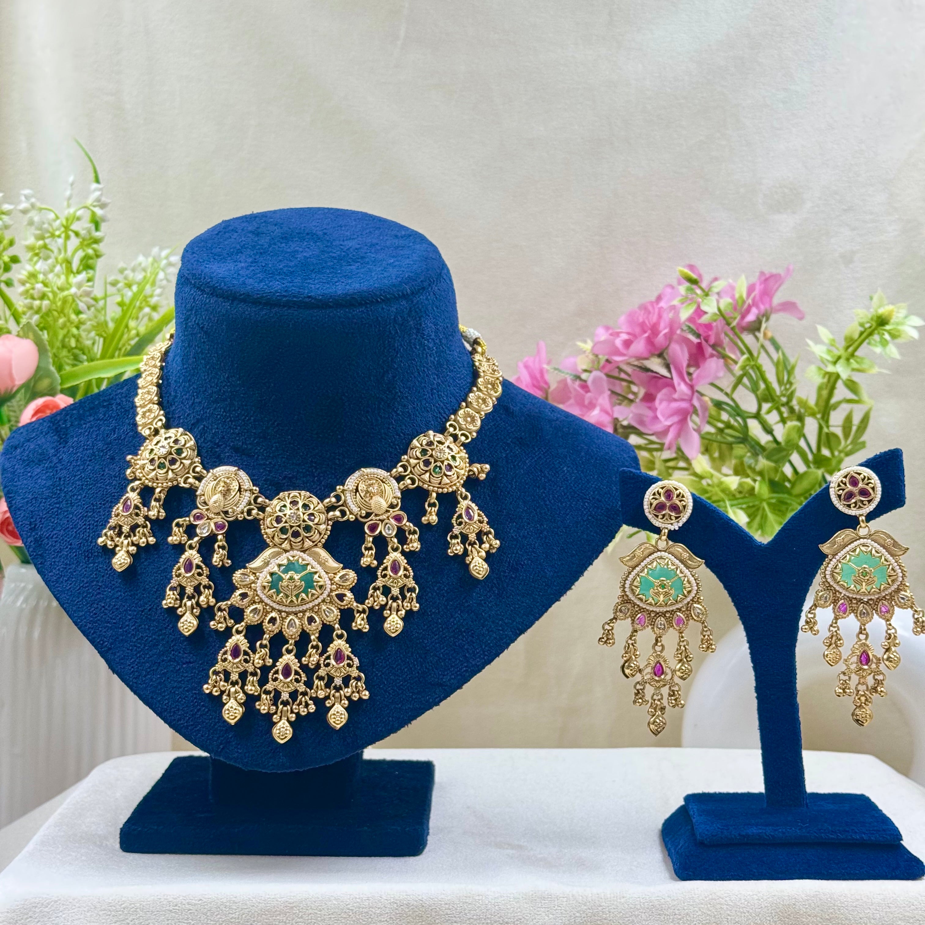 Meera Mint Green Rajwadi Necklace Set