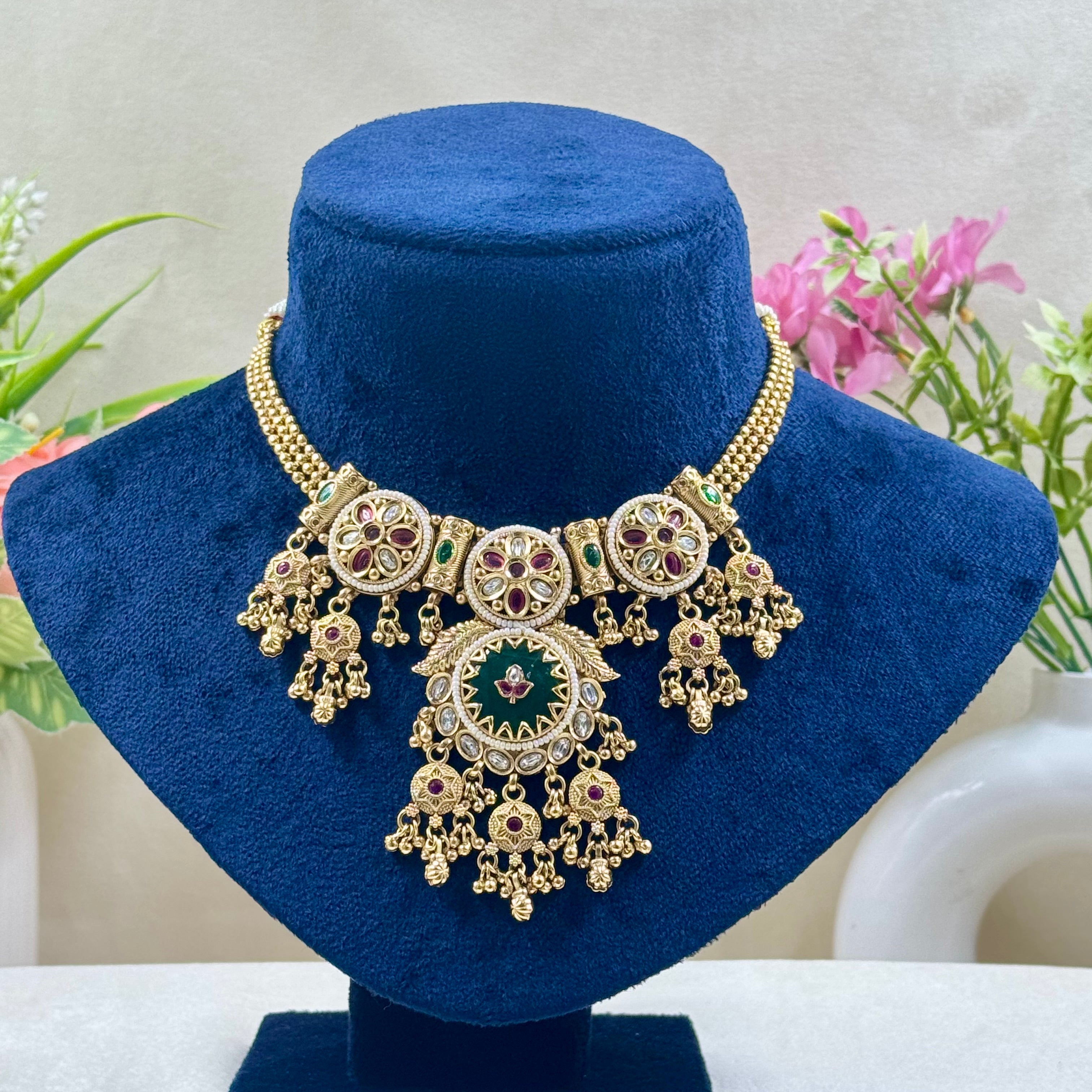 Gauri Green Rajwadi Kundan Necklace Set