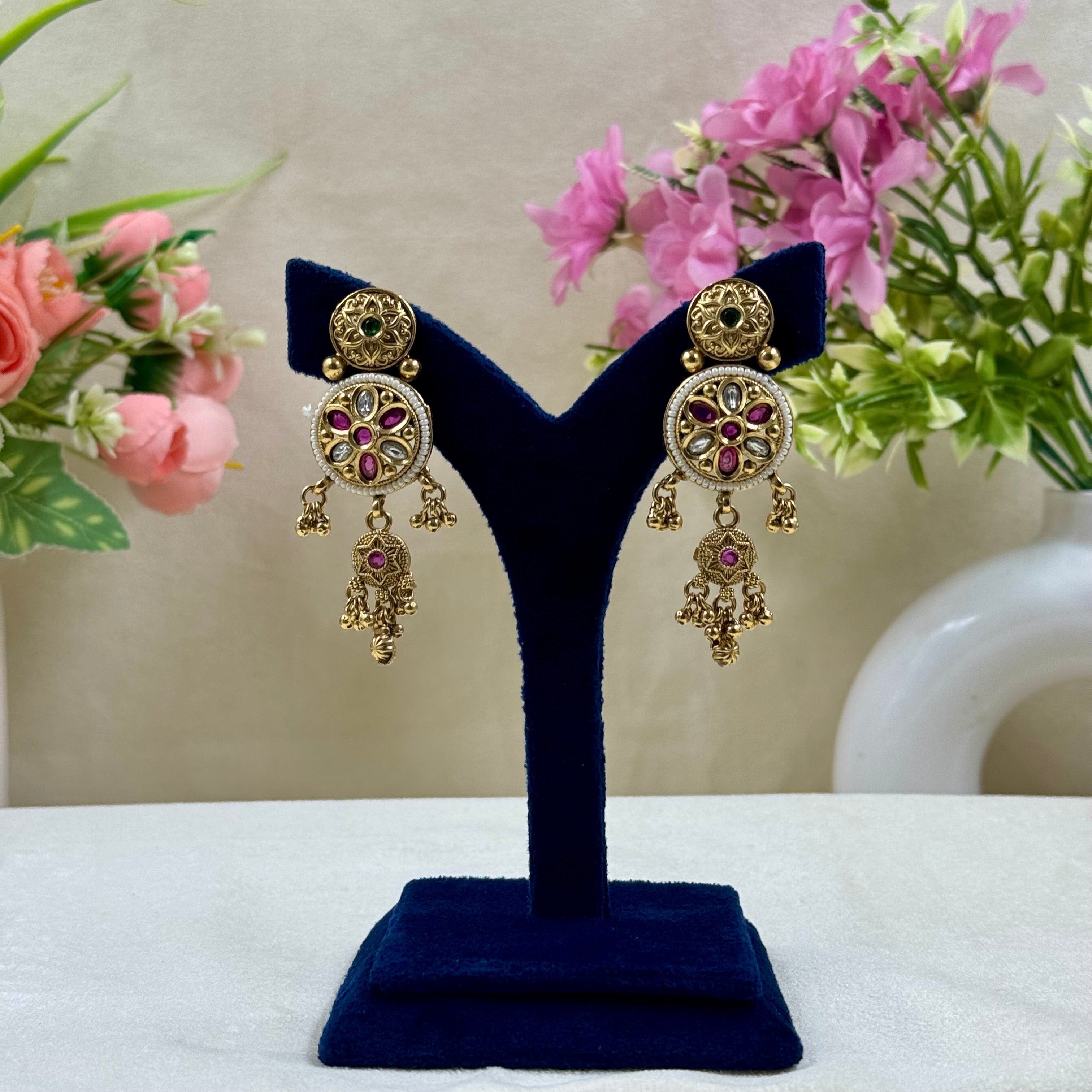 Gauri Green Rajwadi Kundan Necklace Set