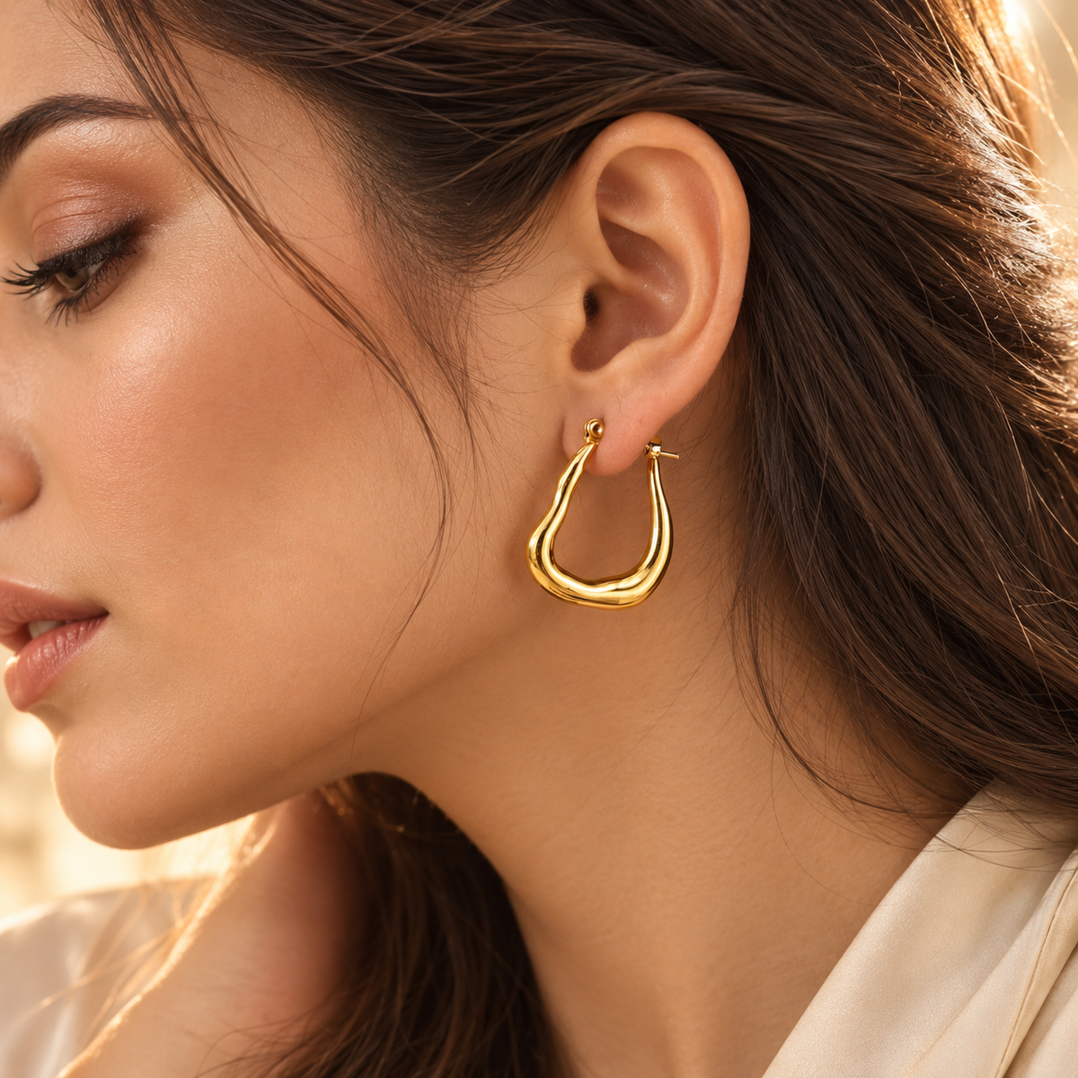 Dune Hoop Earrings – 18K Gold Plated
